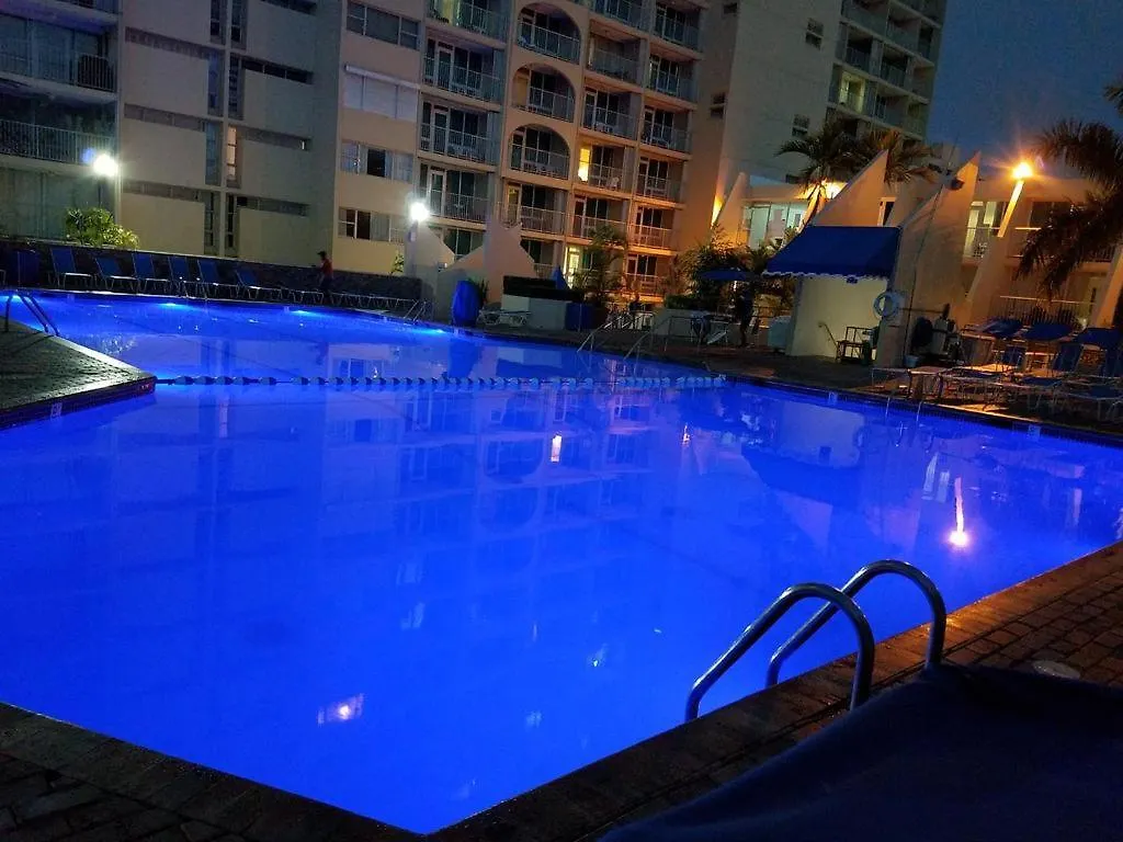 Ξενοδοχείο με διαμερίσματα Esj Azul Apartment Carolina